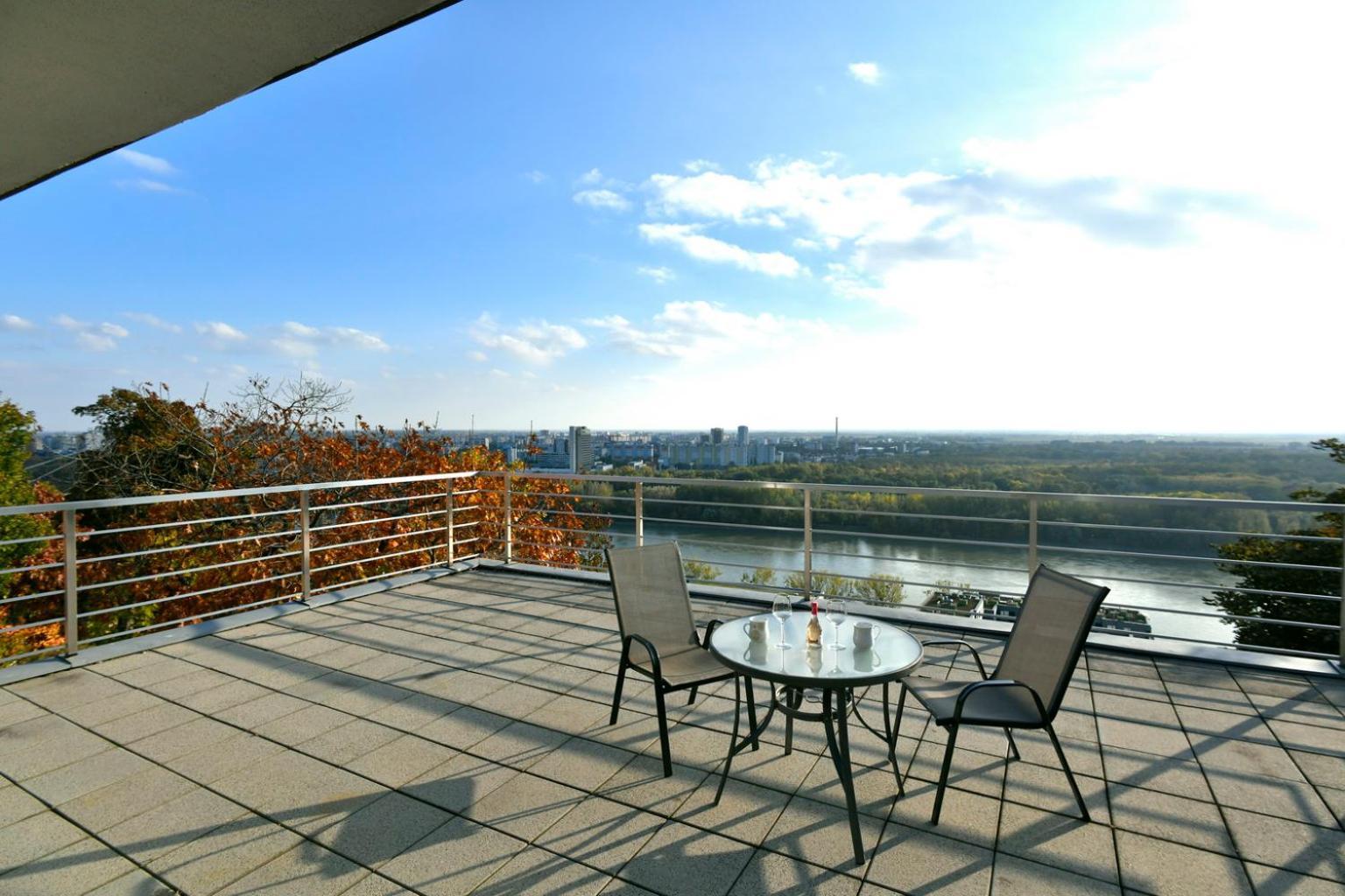 River View Apartments Hotel براتسيلافا المظهر الخارجي الصورة