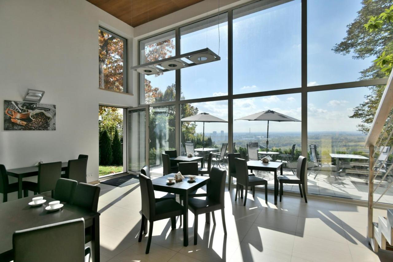 River View Apartments Hotel براتسيلافا المظهر الخارجي الصورة