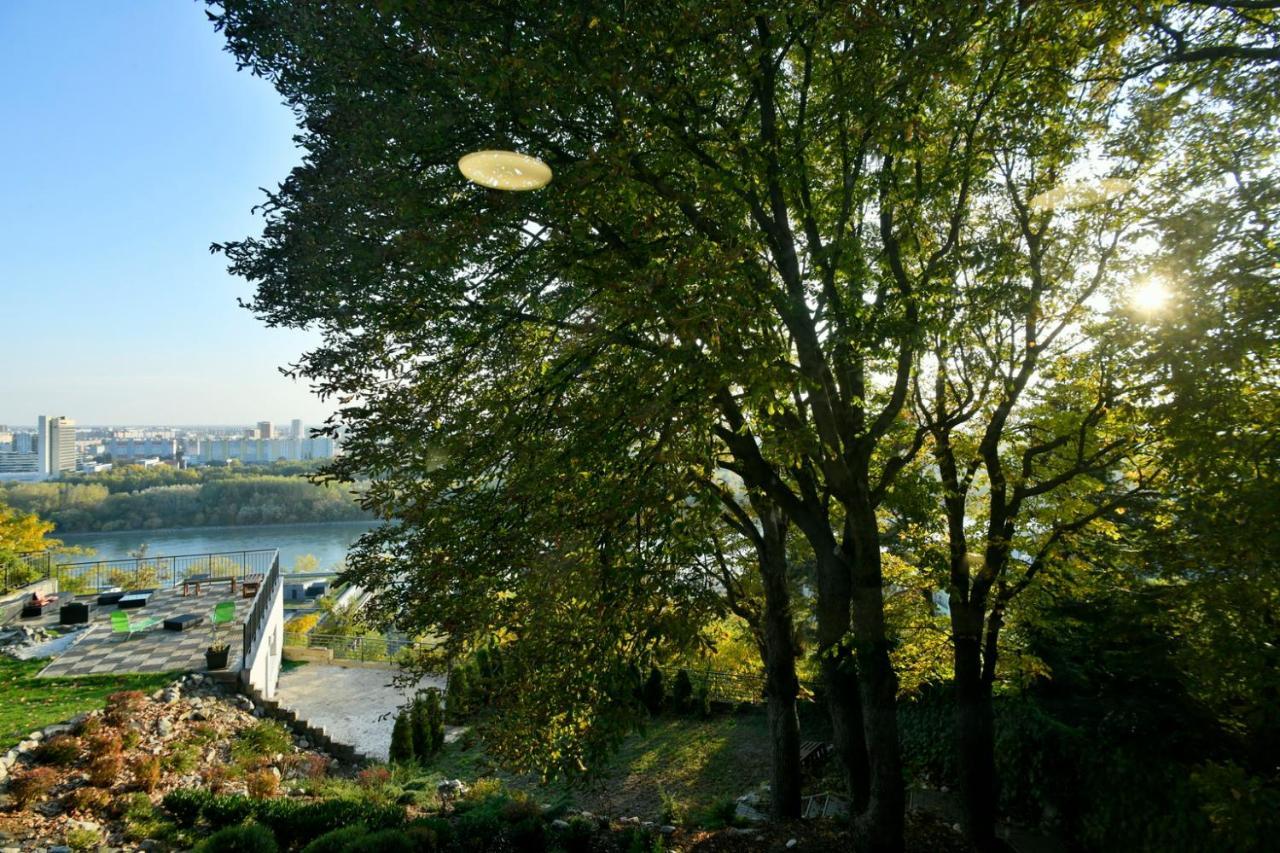 River View Apartments Hotel براتسيلافا المظهر الخارجي الصورة