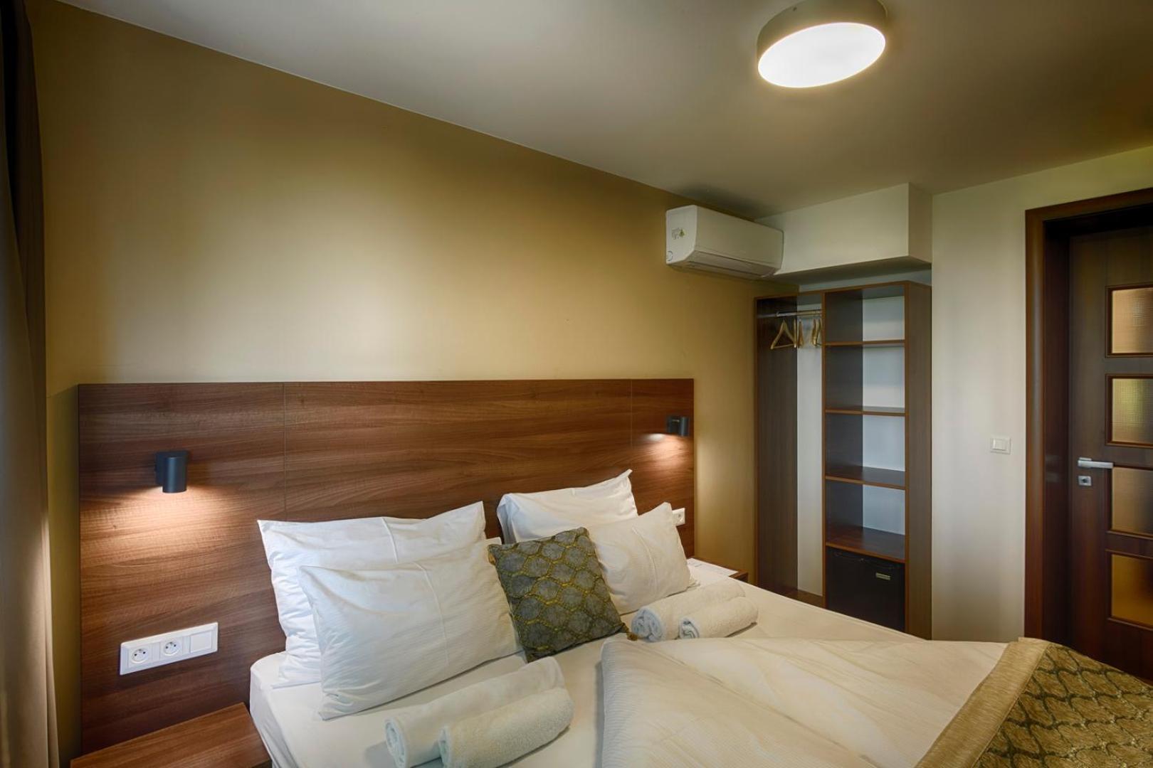 River View Apartments Hotel براتسيلافا المظهر الخارجي الصورة